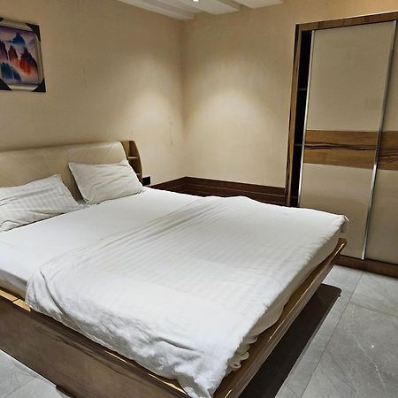 Stayez Studio Apartments Indore Exterior foto