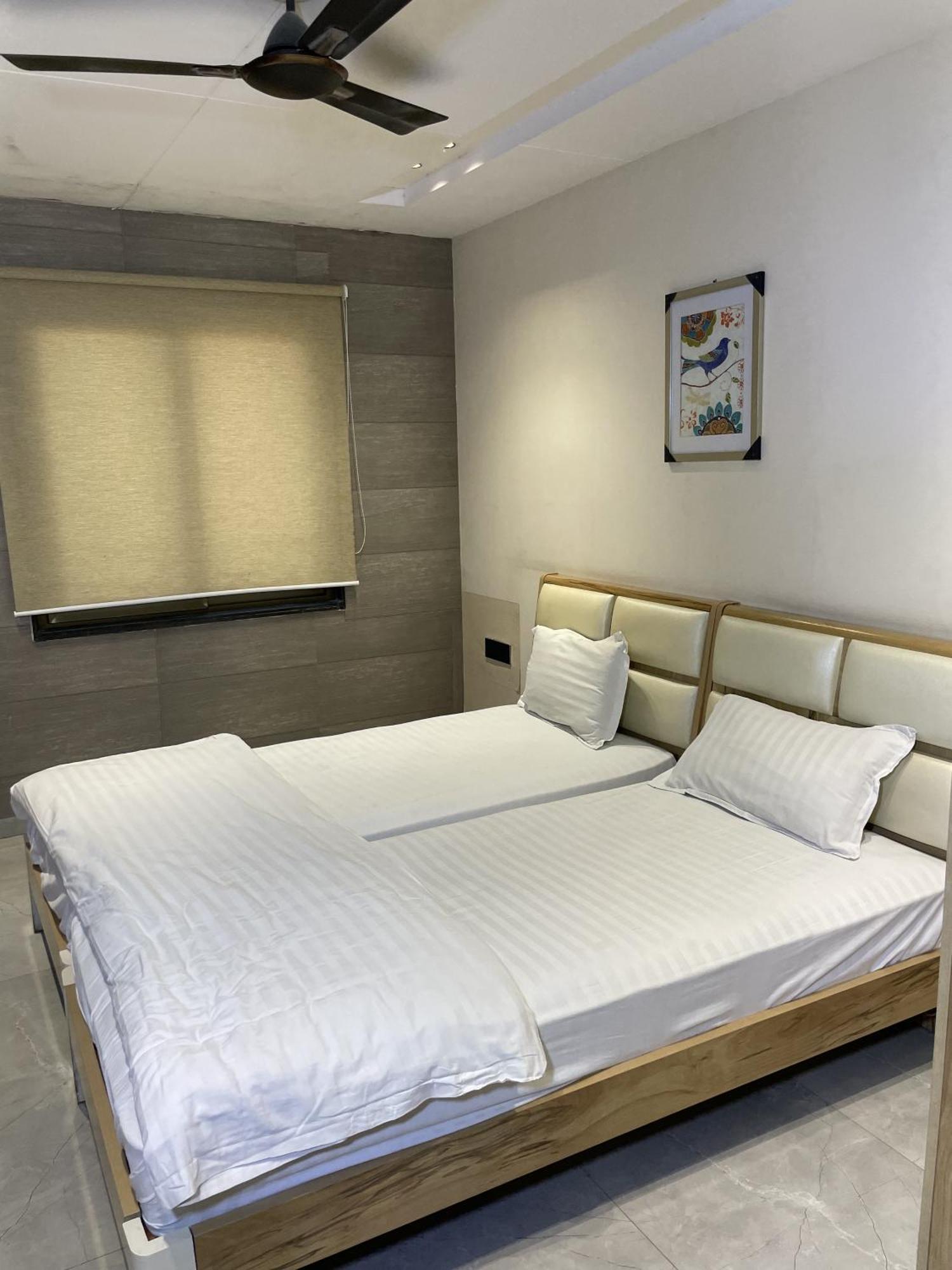 Stayez Studio Apartments Indore Exterior foto